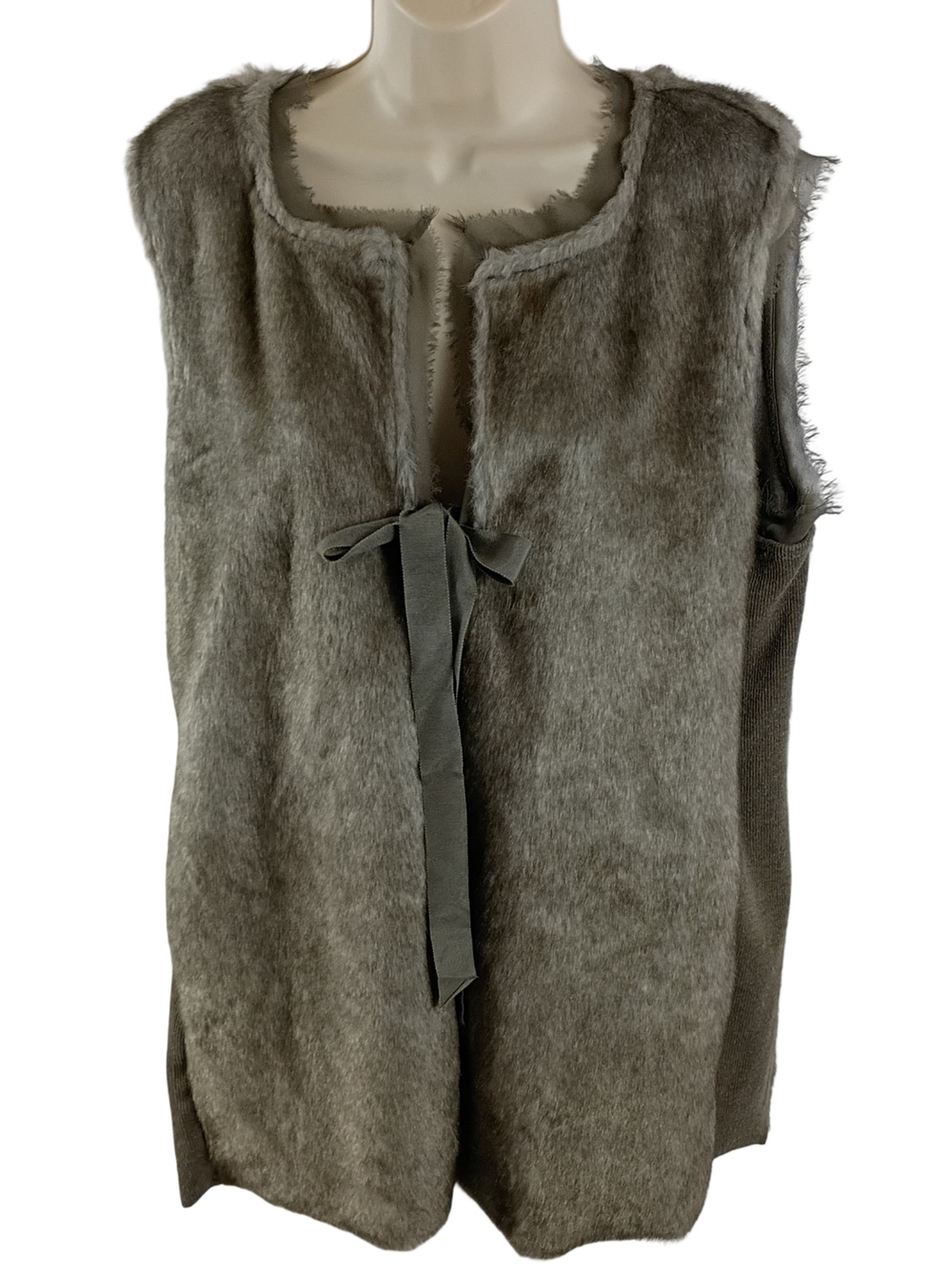 Simply Vera Vera Wang Faux Fur Vest in Olive Gray